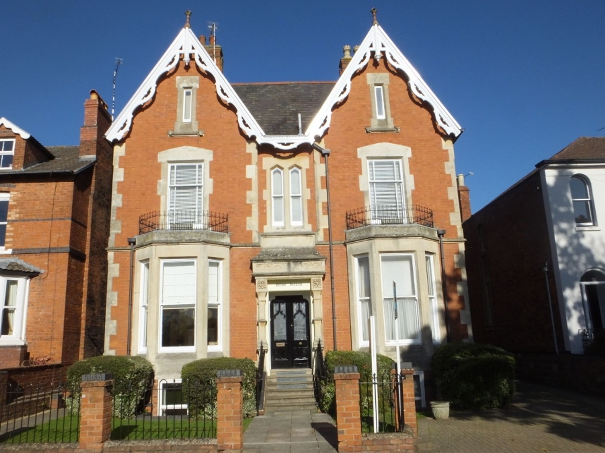 1 bed apartment to rent in Station Road, Kenilworth  - Property Image 1