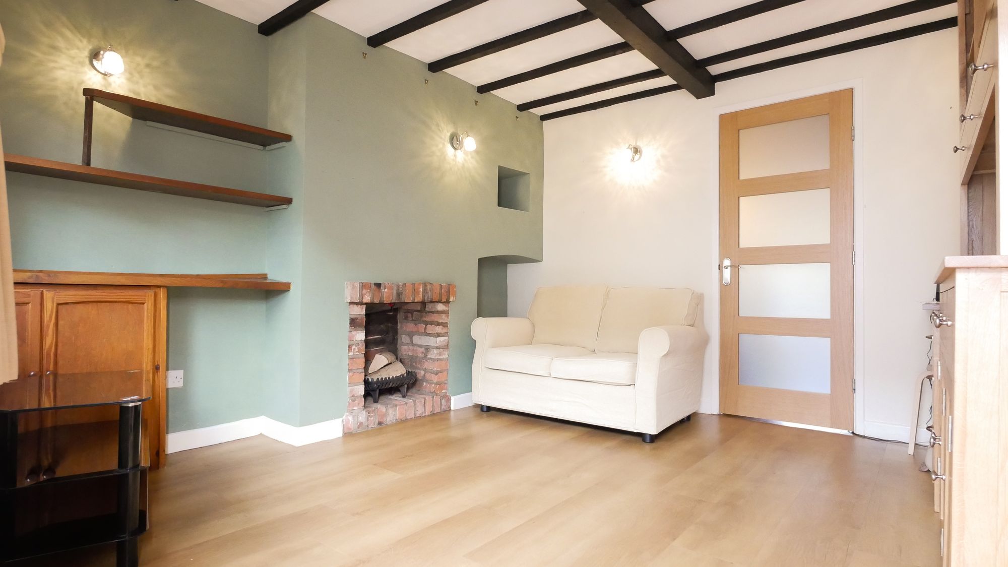 2 bed terraced cottage to rent in New Street, Kenilworth  - Property Image 2