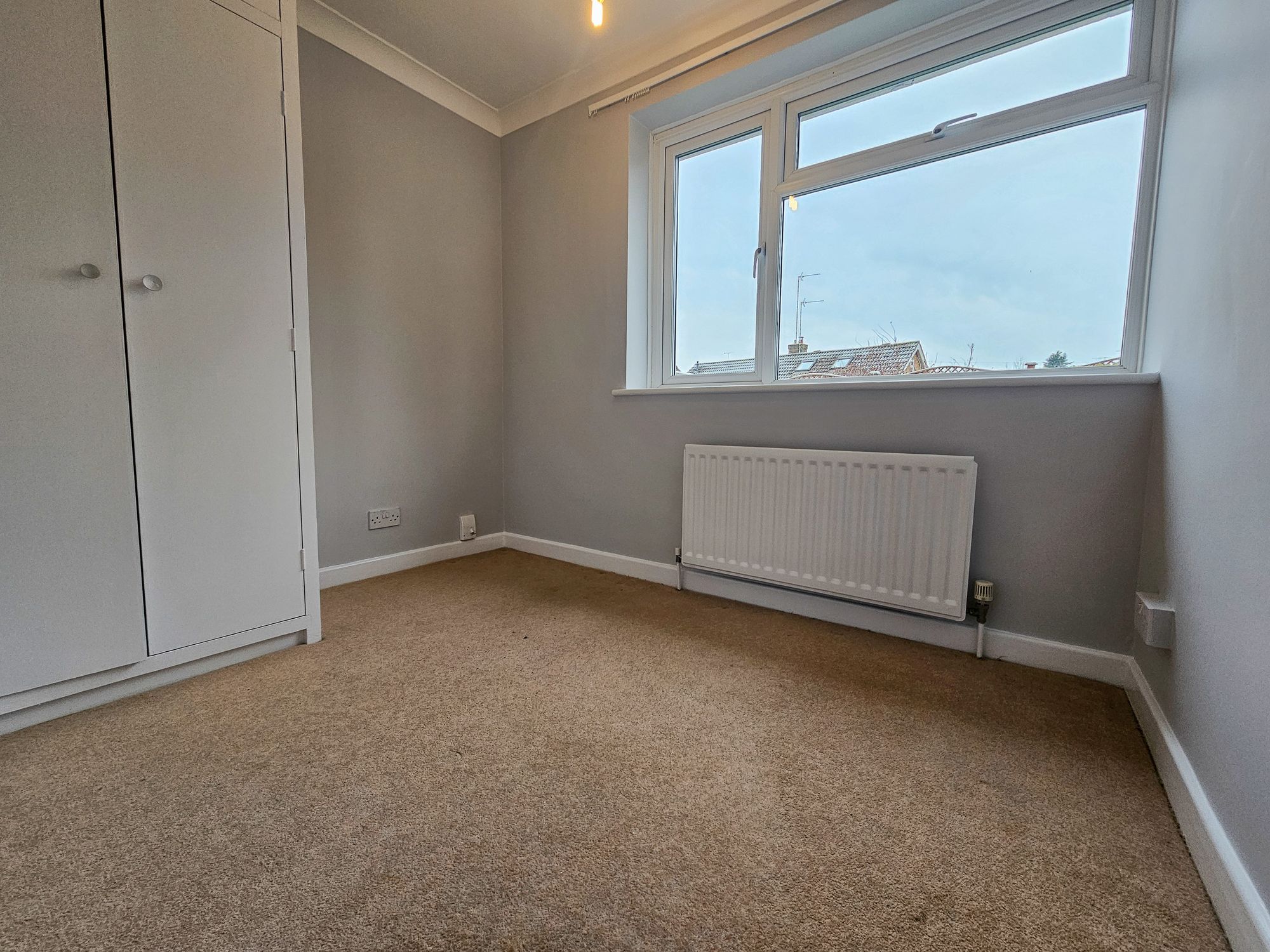 2 bed bungalow to rent in Cherry Way, Kenilworth  - Property Image 5