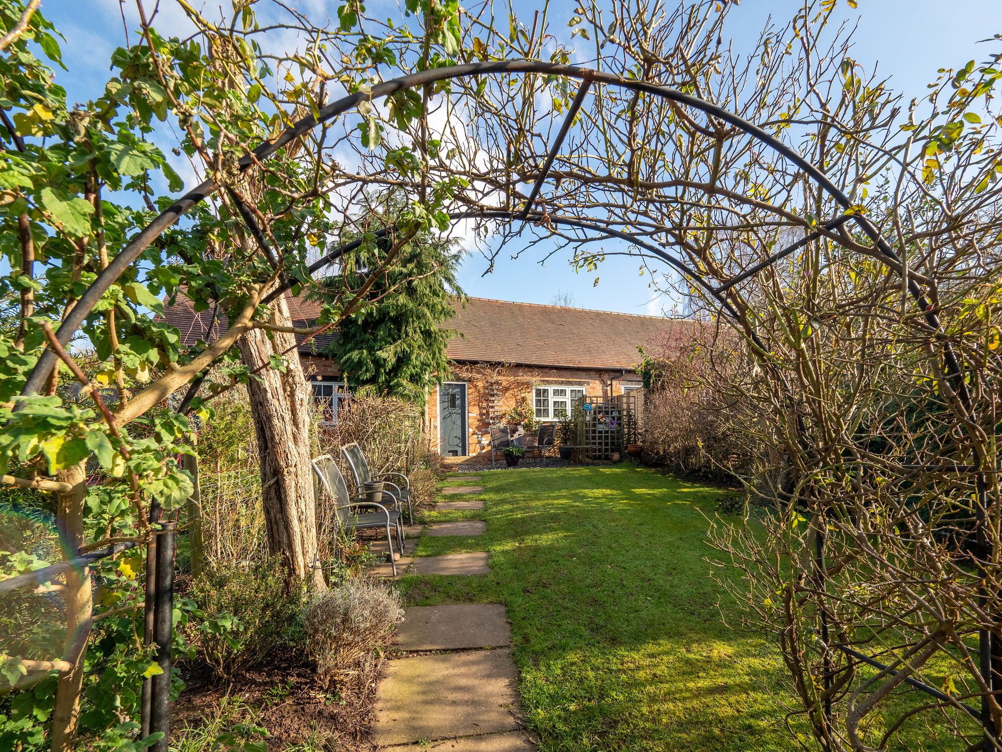 3 bed mid-terraced house for sale in Ashow, Kenilworth  - Property Image 29