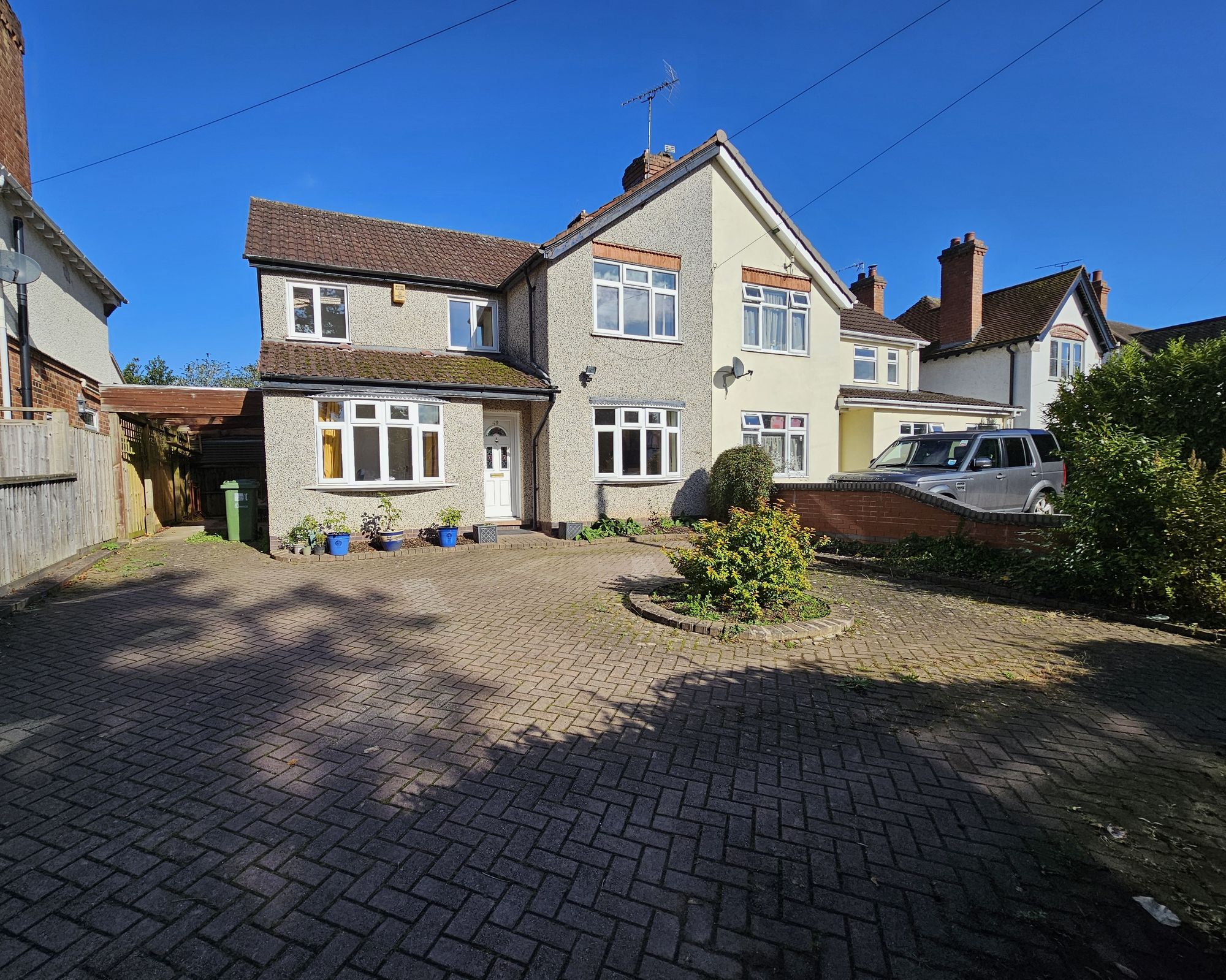 3 bed semi-detached house to rent in Birches Lane, Kenilworth  - Property Image 1