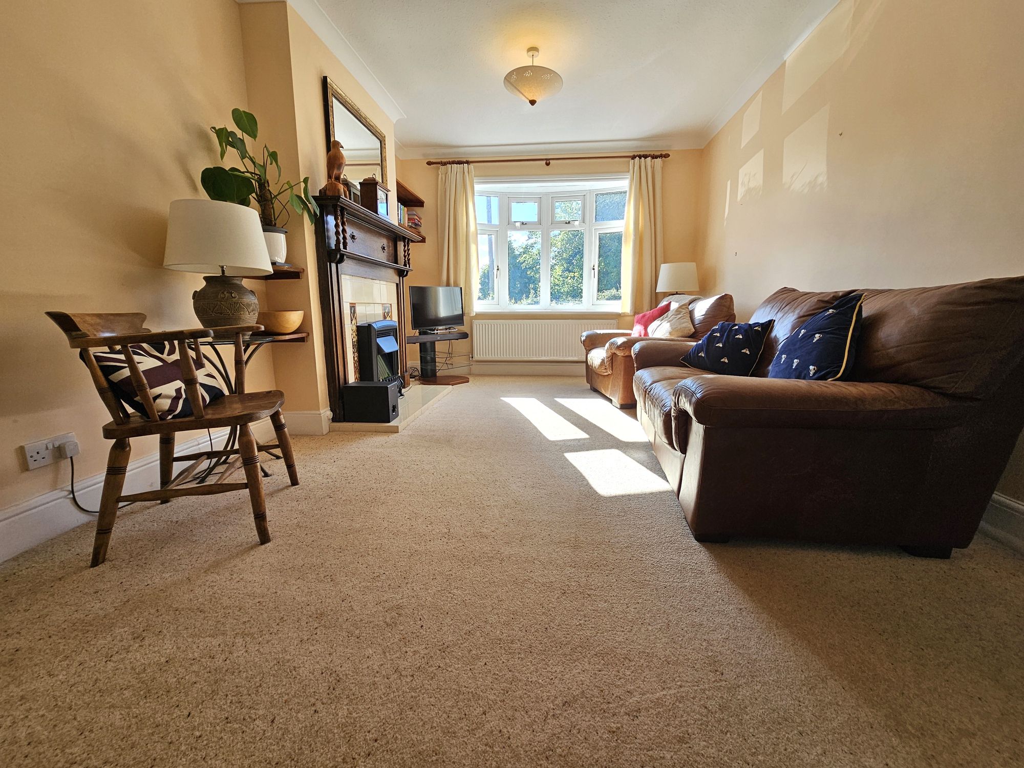 3 bed semi-detached house to rent in Birches Lane, Kenilworth  - Property Image 2