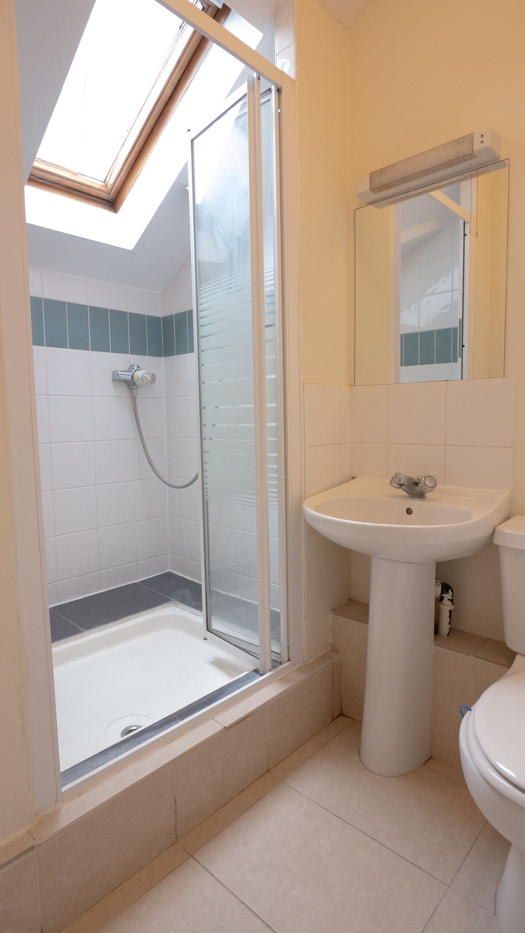 2 bed apartment to rent in Portland Place East, Leamington Spa  - Property Image 7