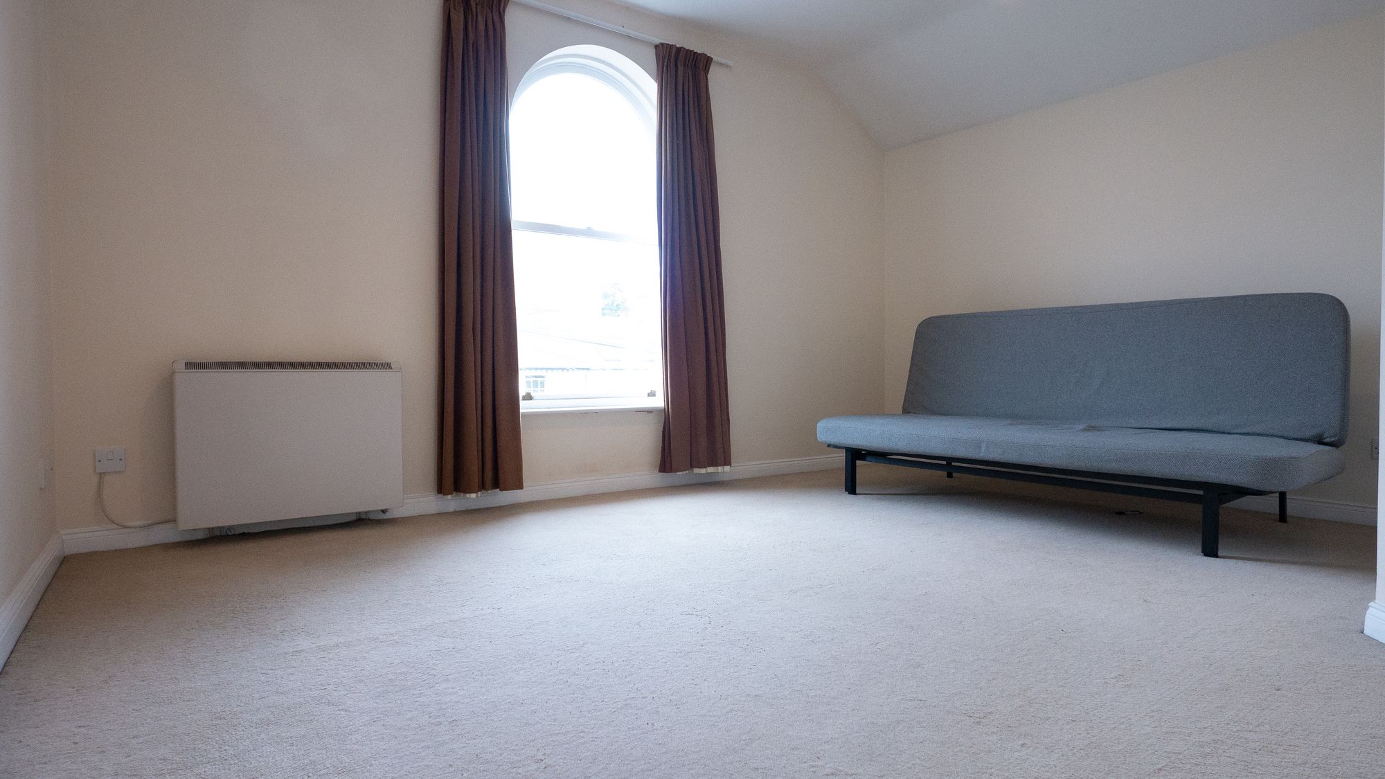 2 bed apartment to rent in Portland Place East, Leamington Spa  - Property Image 2