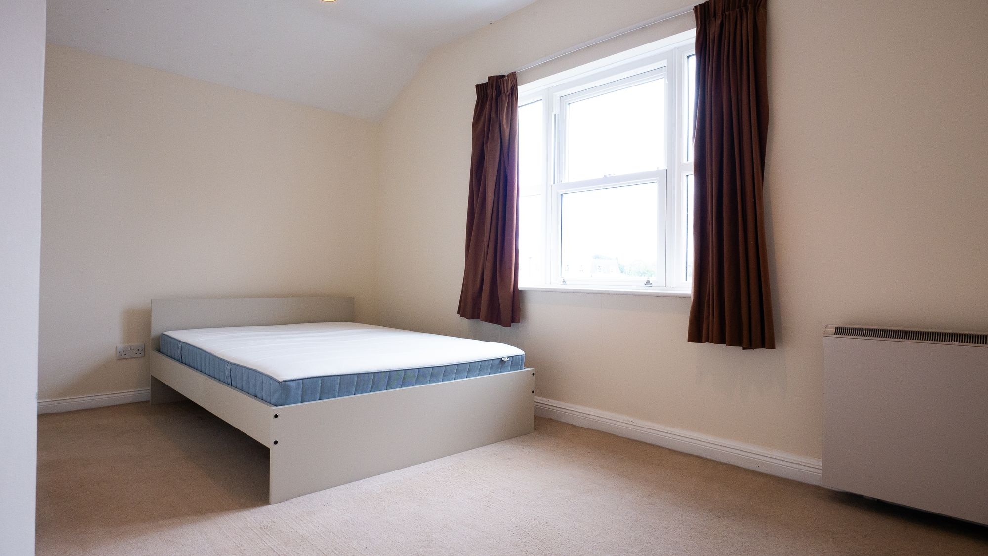 2 bed apartment to rent in Portland Place East, Leamington Spa  - Property Image 4