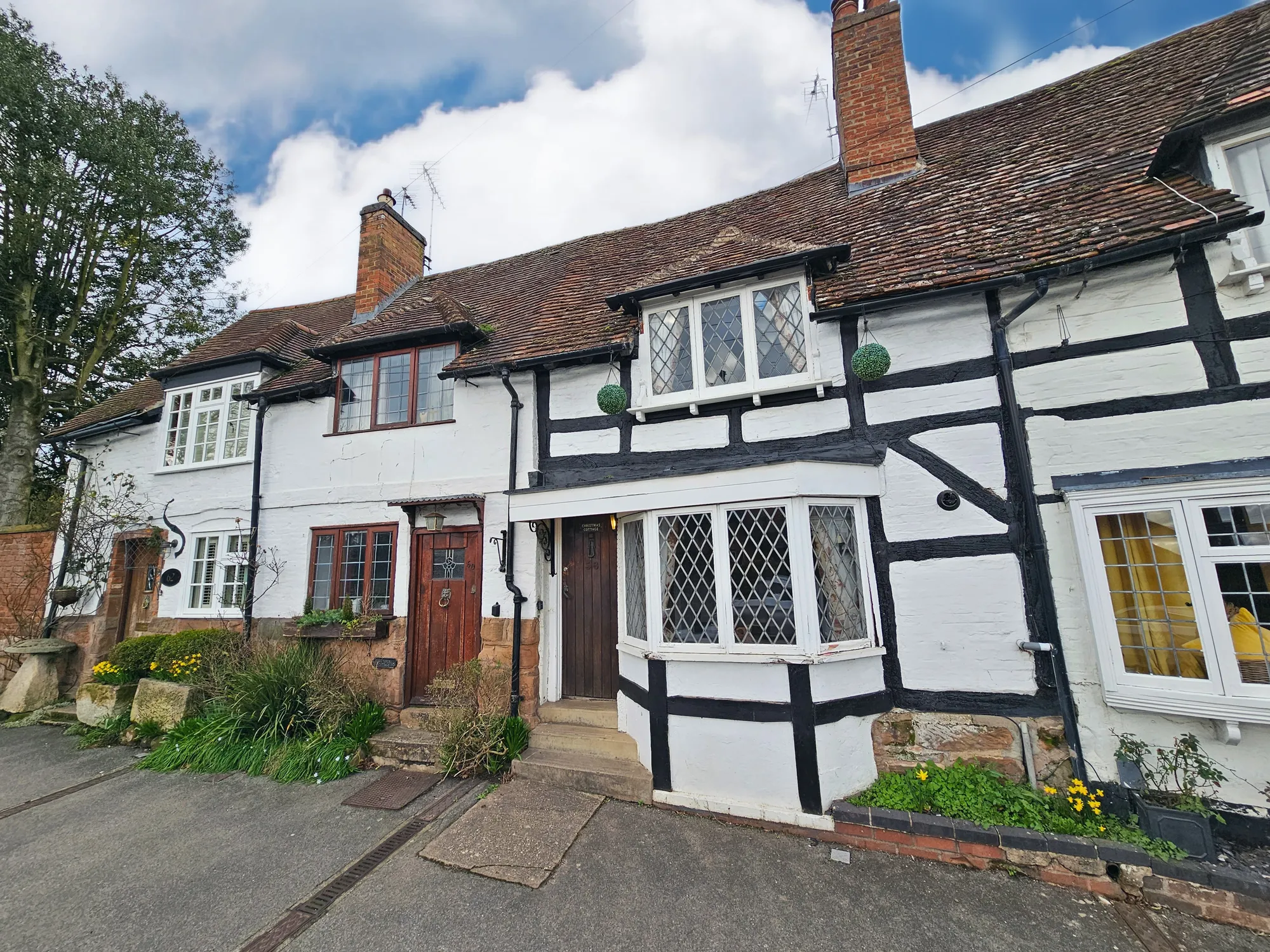 1 bed terraced house to rent in High Street, Kenilworth  - Property Image 1