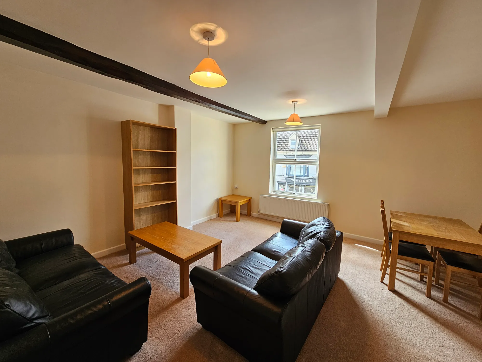 1 bed apartment to rent in The Square, Kenilworth  - Property Image 2
