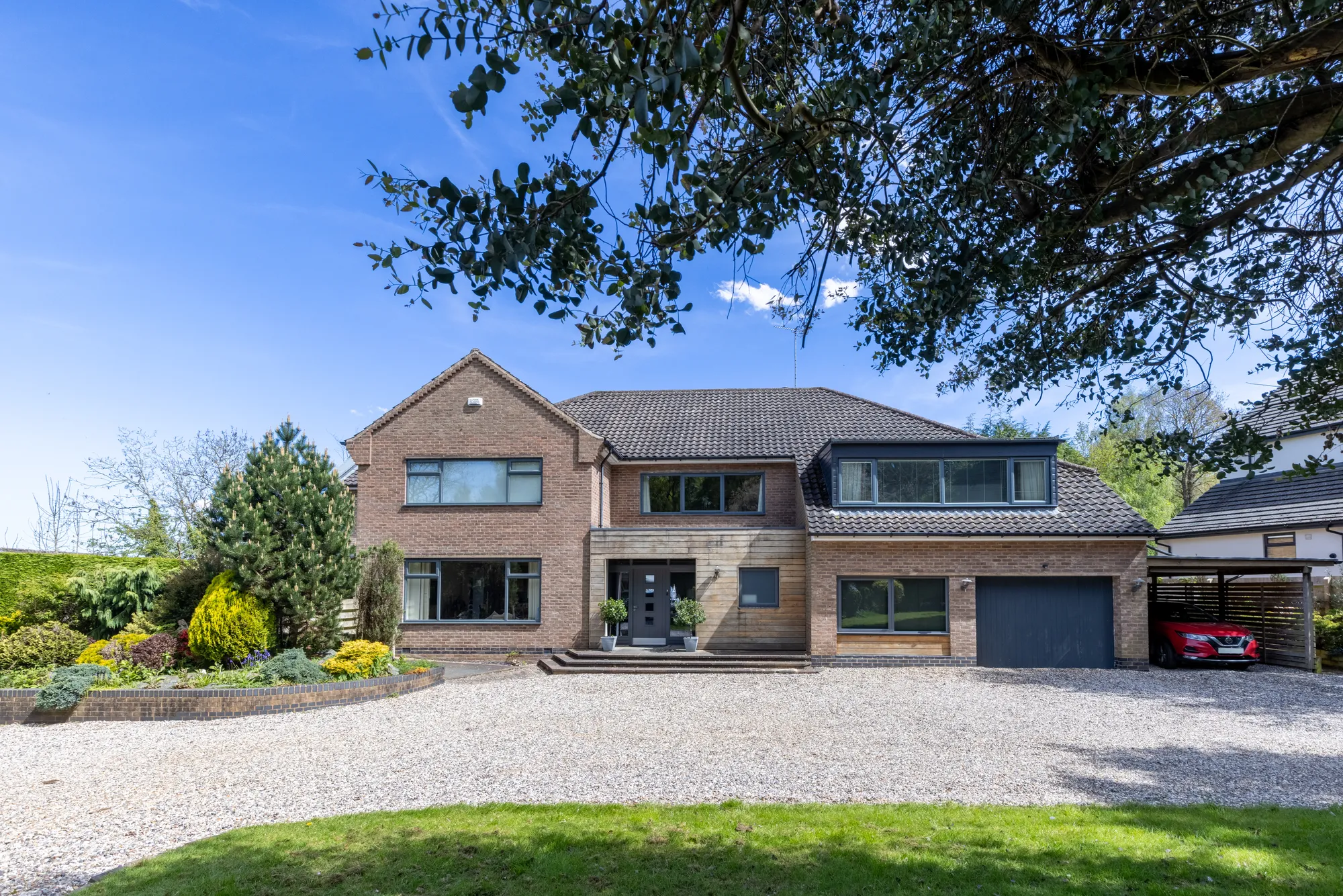 7 bed detached house for sale in Knowle Hill, Kenilworth  - Property Image 1