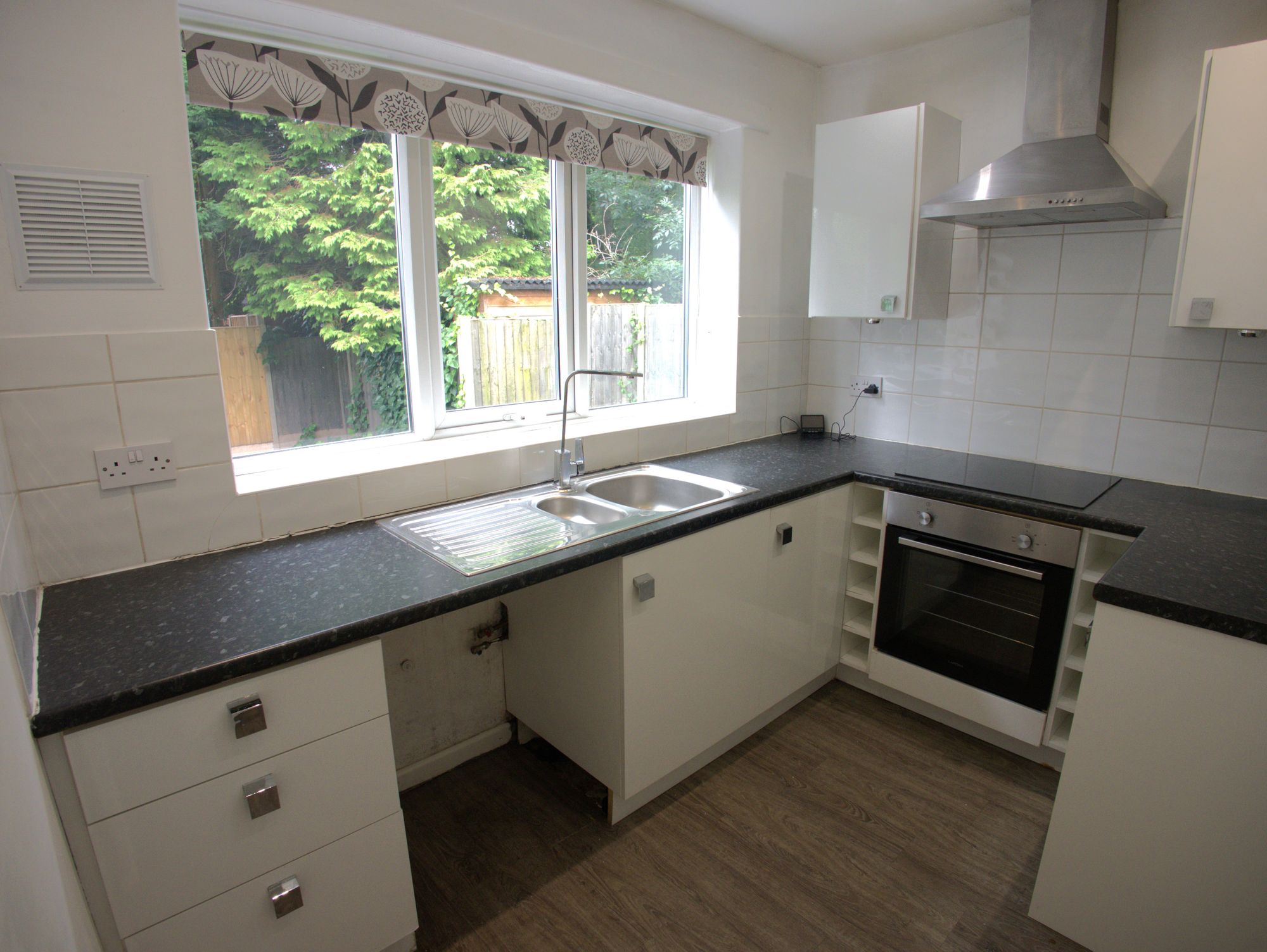 2 bed apartment to rent in Derwent Close, Coventry  - Property Image 3