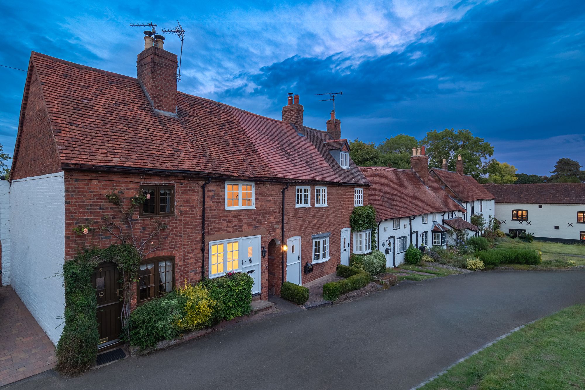 1 bed terraced house for sale in Castle Green, Kenilworth  - Property Image 1