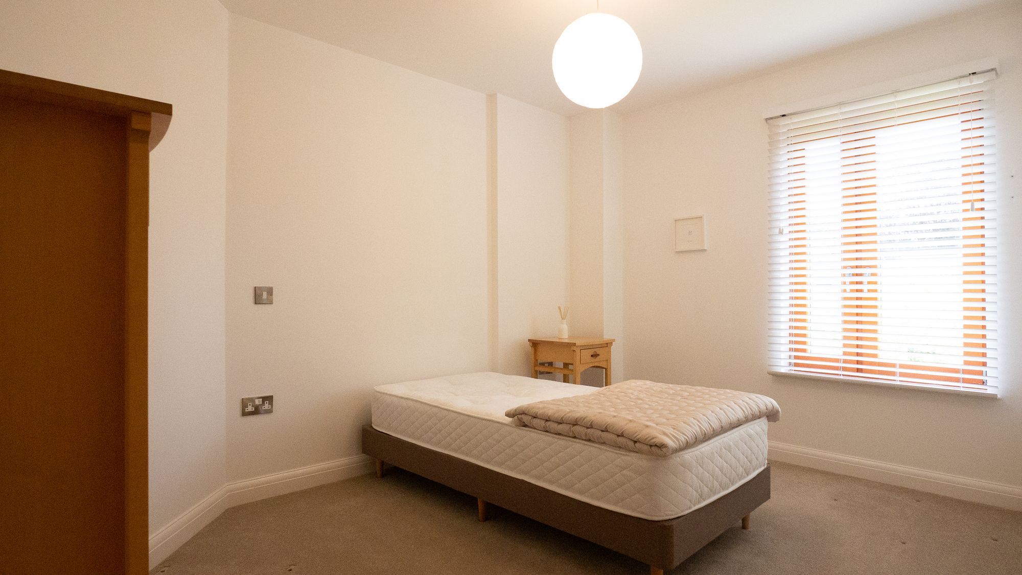 2 bed apartment to rent in Abbey End, Kenilworth  - Property Image 8