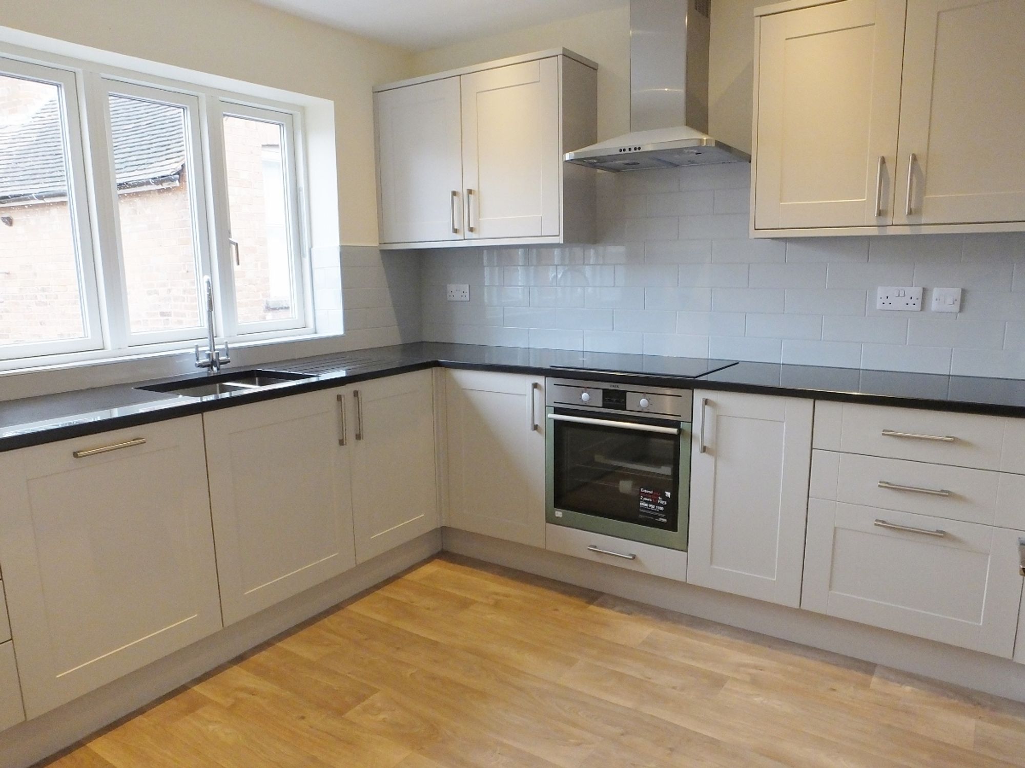 2 bed apartment to rent in Market Place, Warwick  - Property Image 2