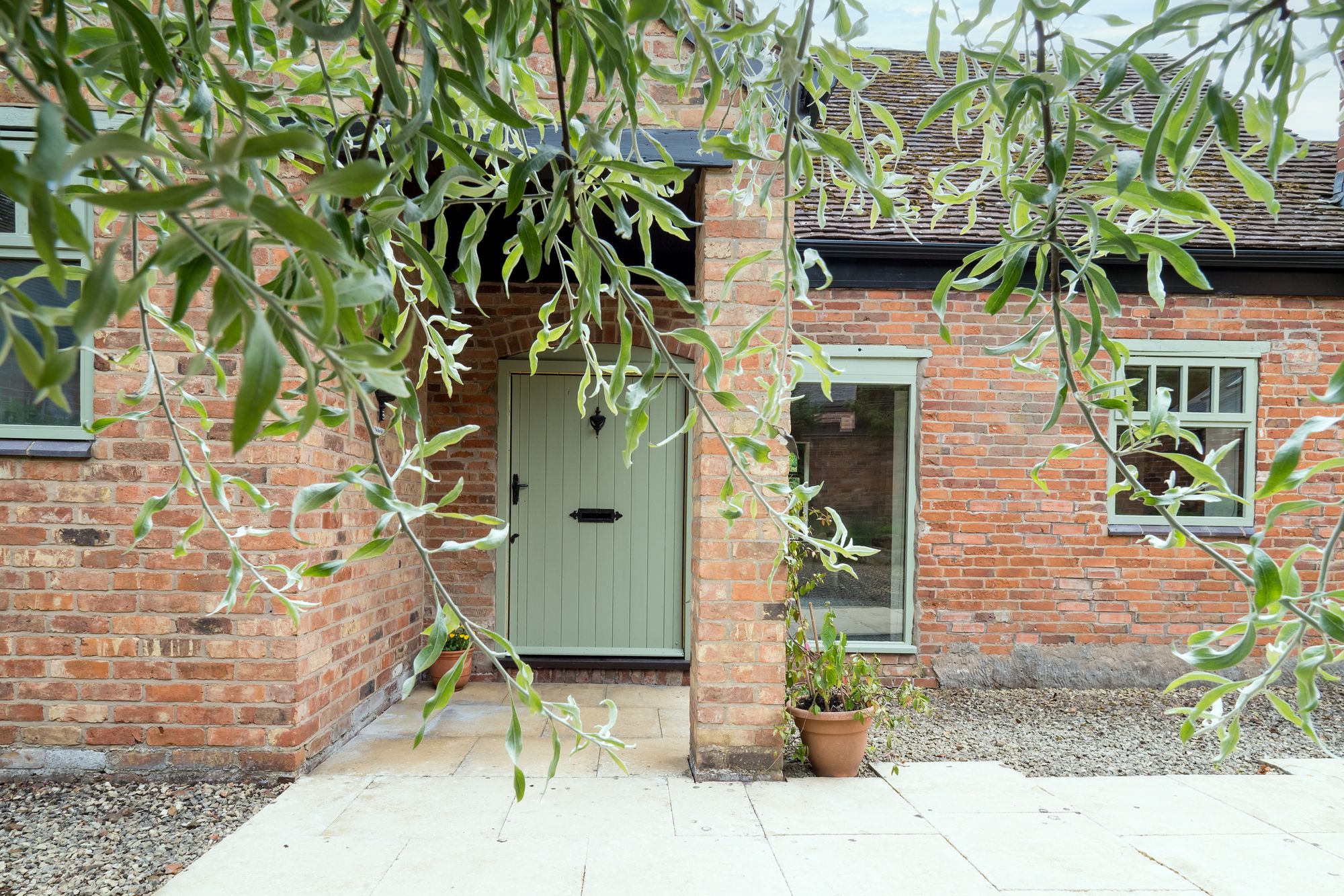 4 bed barn conversion for sale in Crewe Lane, Kenilworth  - Property Image 2