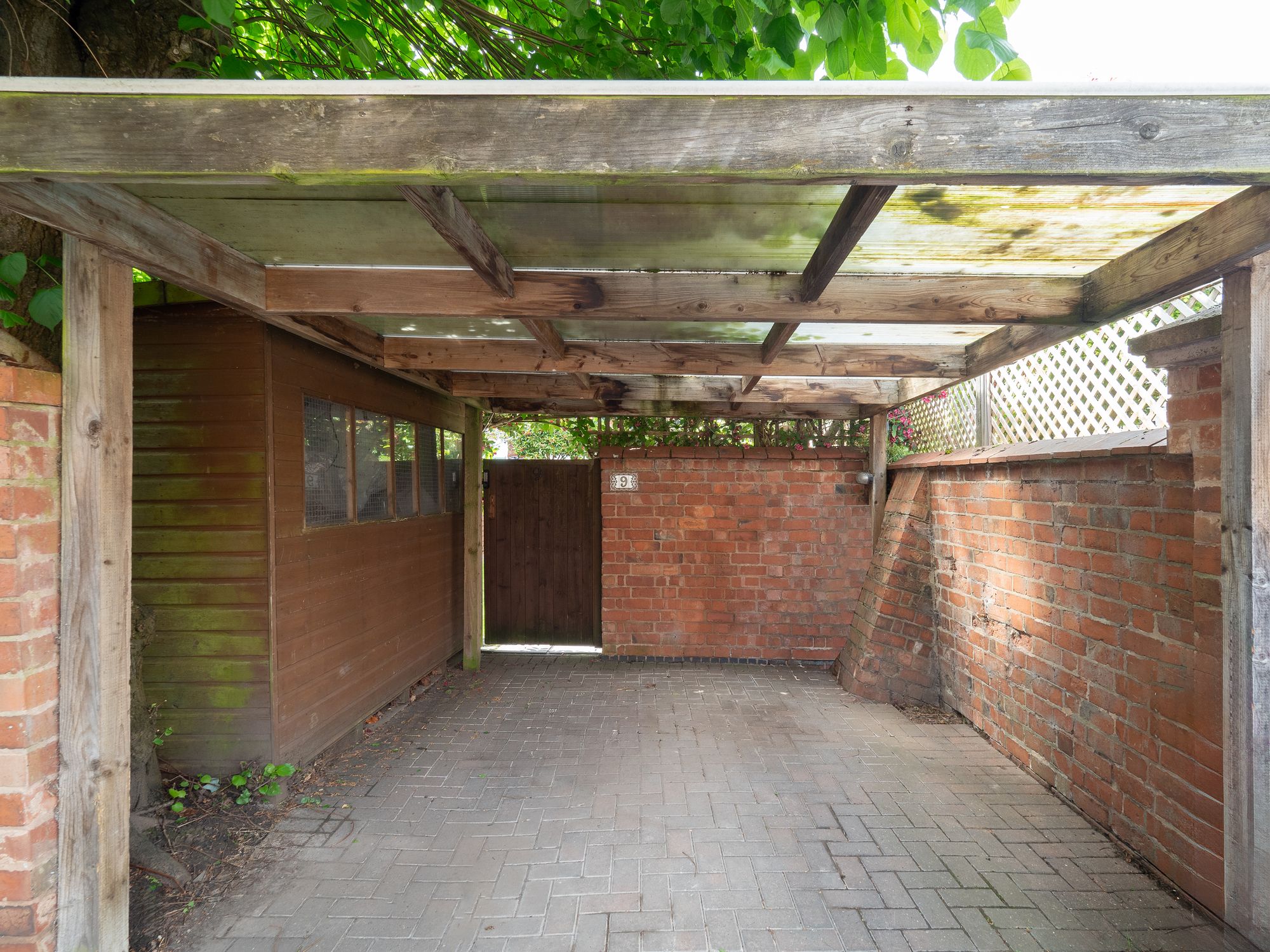 4 bed mid-terraced house for sale in Waverley Road, Kenilworth  - Property Image 3