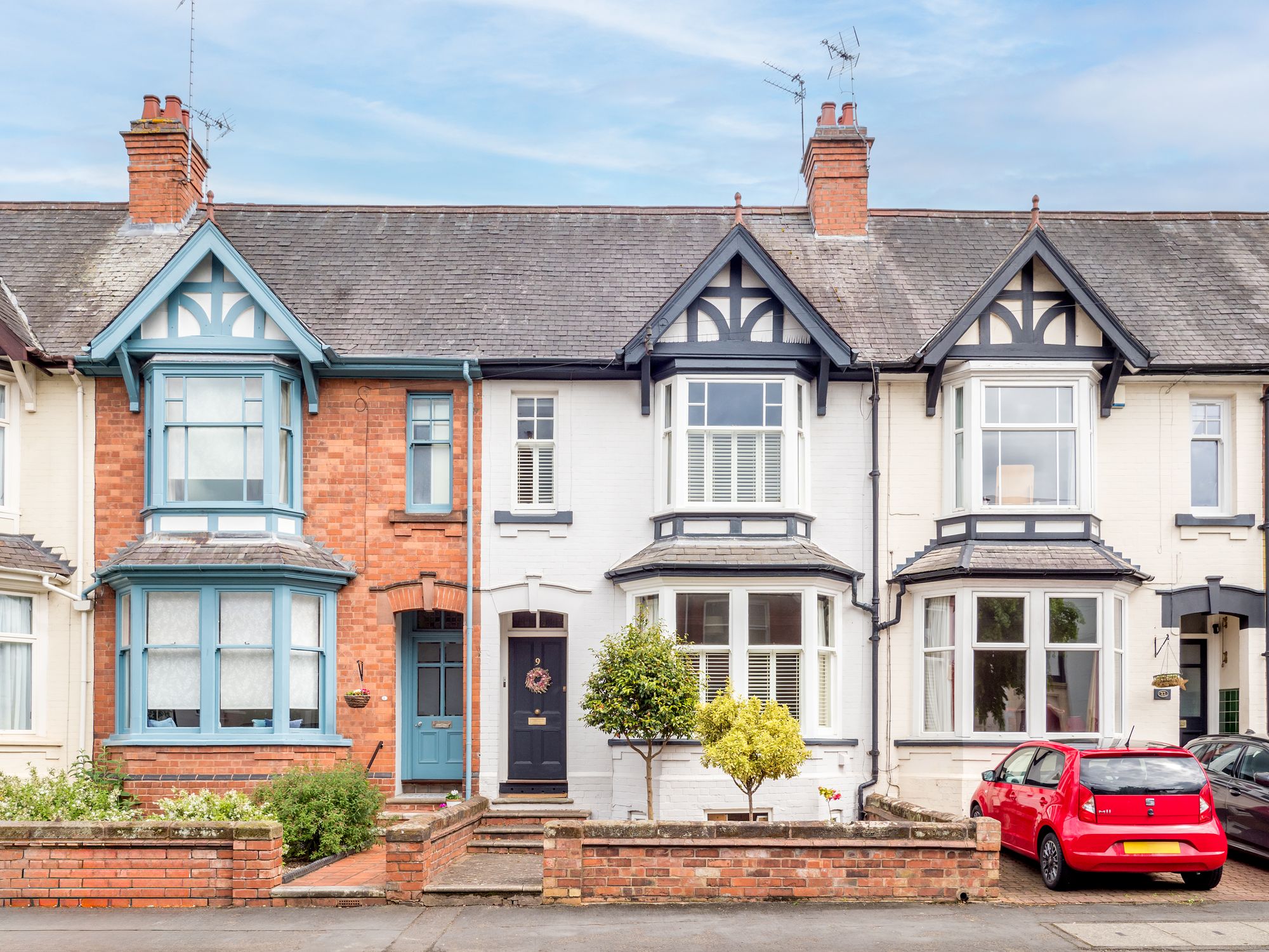 4 bed mid-terraced house for sale in Waverley Road, Kenilworth  - Property Image 1