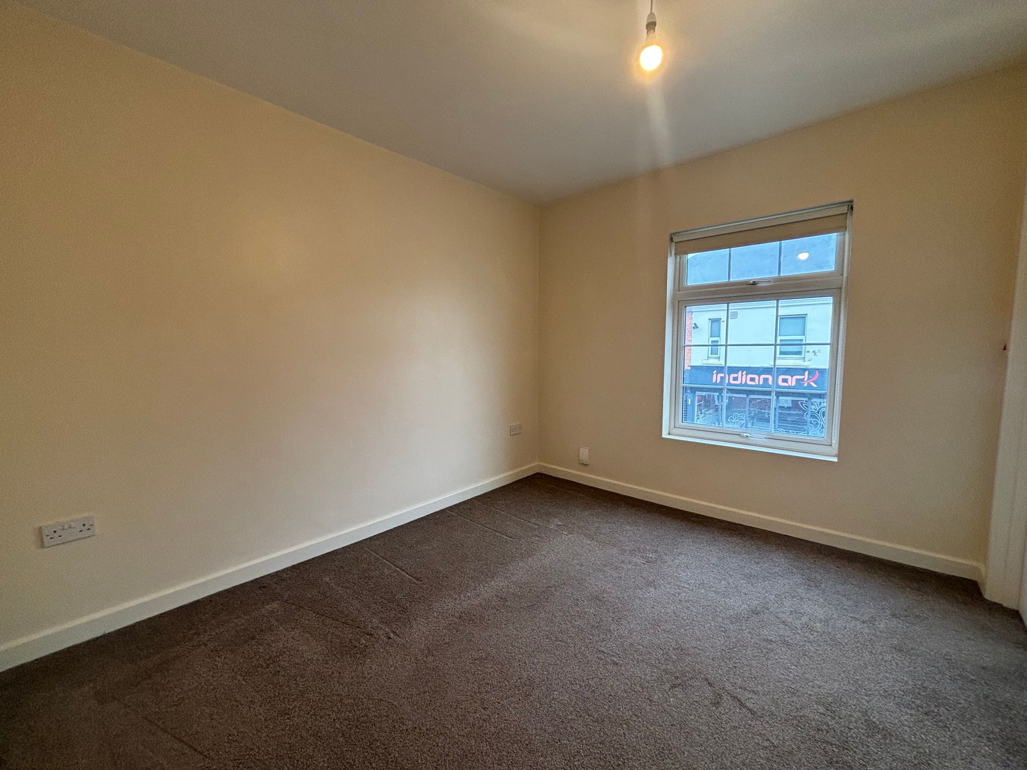 2 bed apartment to rent in Warwick Road, Kenilworth  - Property Image 3