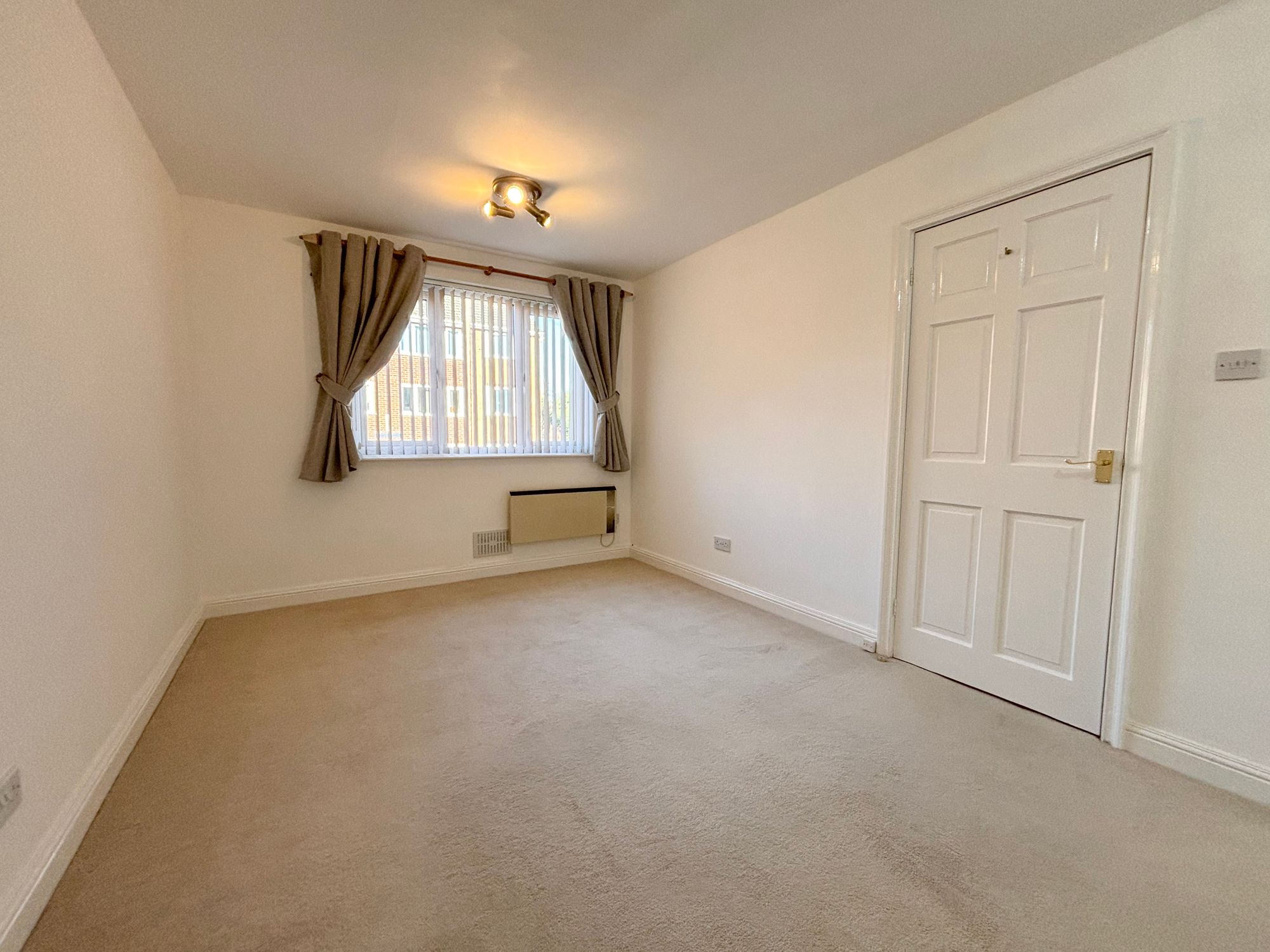 2 bed apartment to rent in School Lane, Kenilworth  - Property Image 4