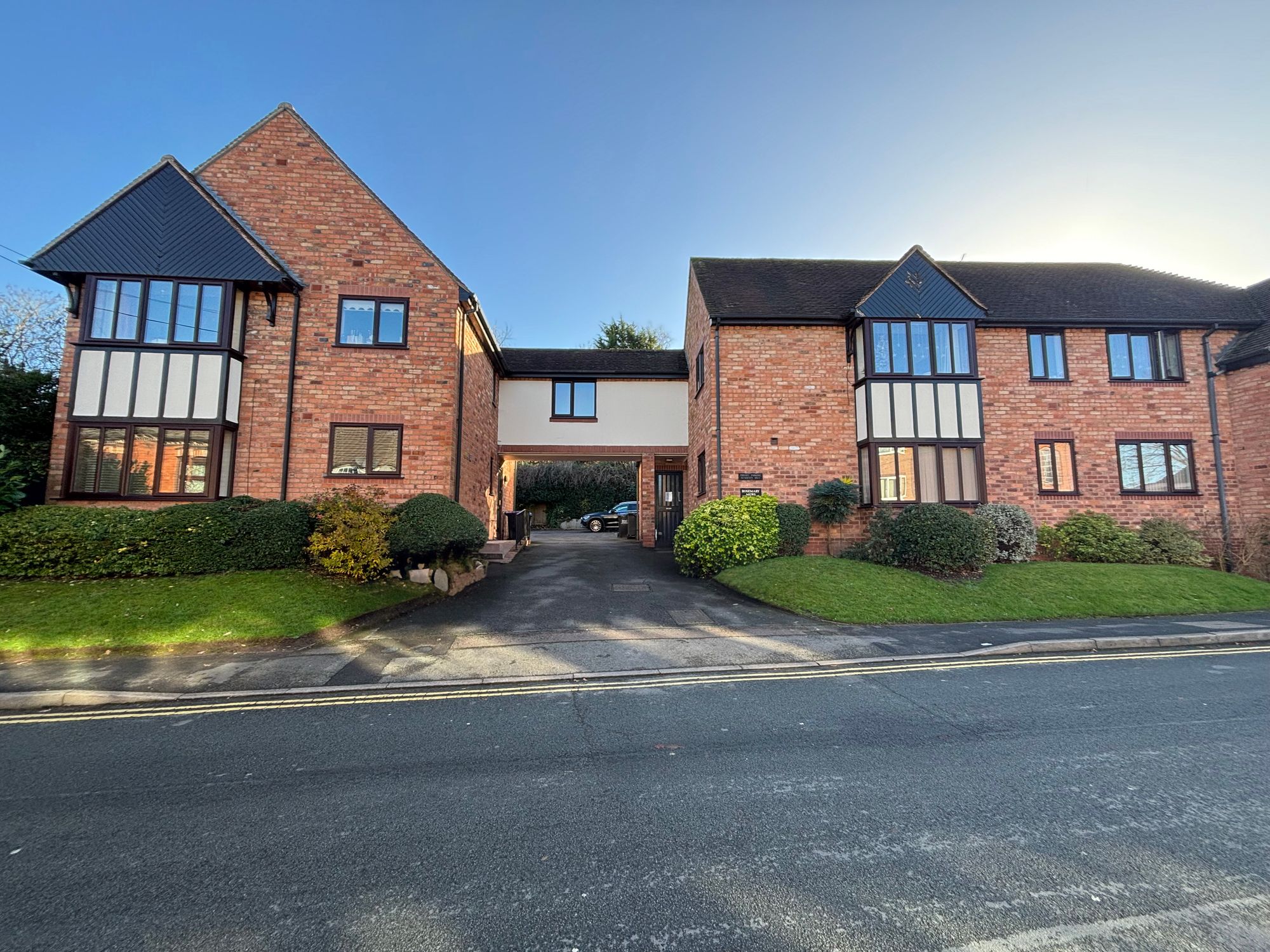 2 bed apartment to rent in School Lane, Kenilworth  - Property Image 1