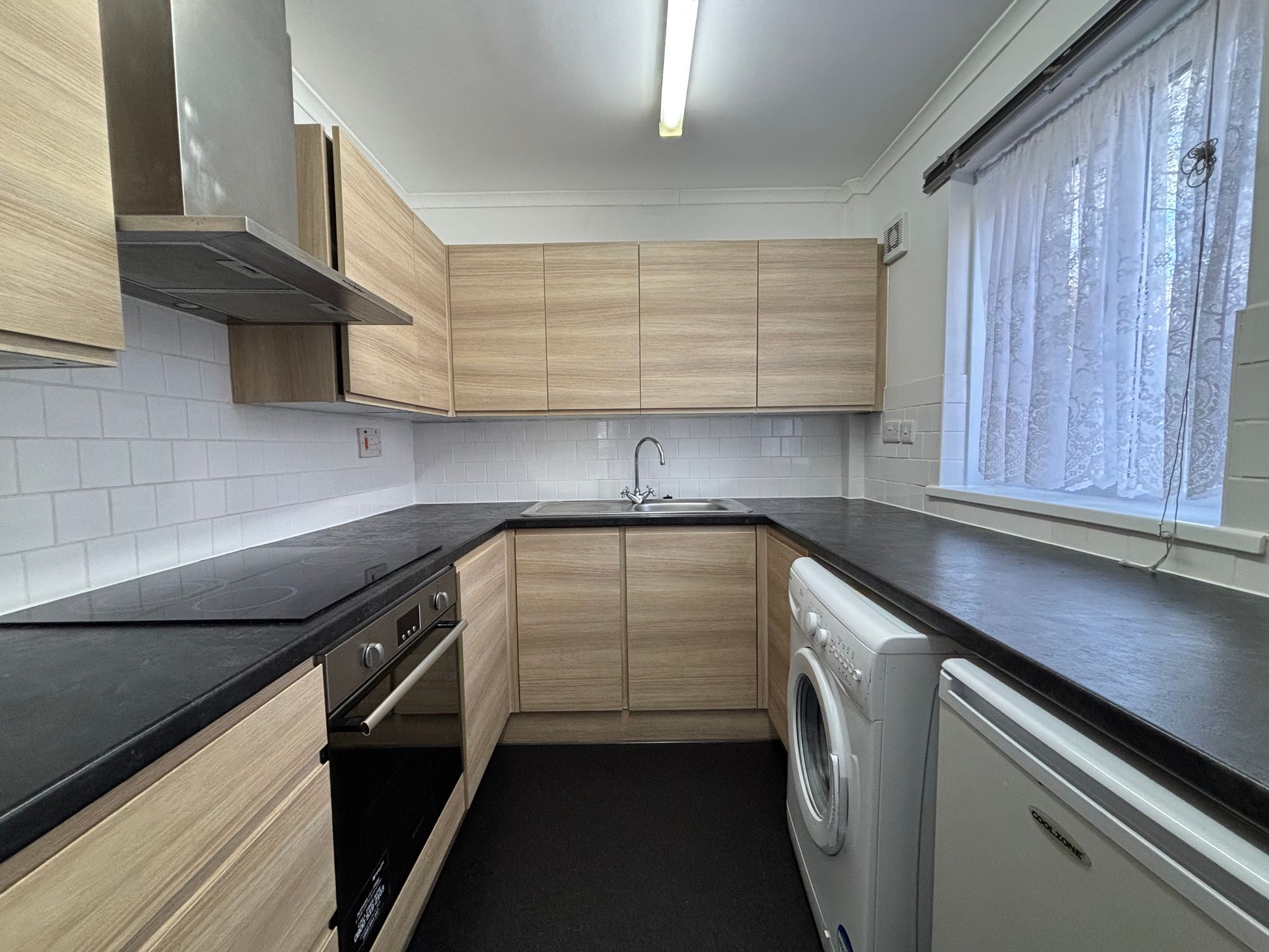 Studio flat to rent in Tisdale Rise, Kenilworth  - Property Image 4