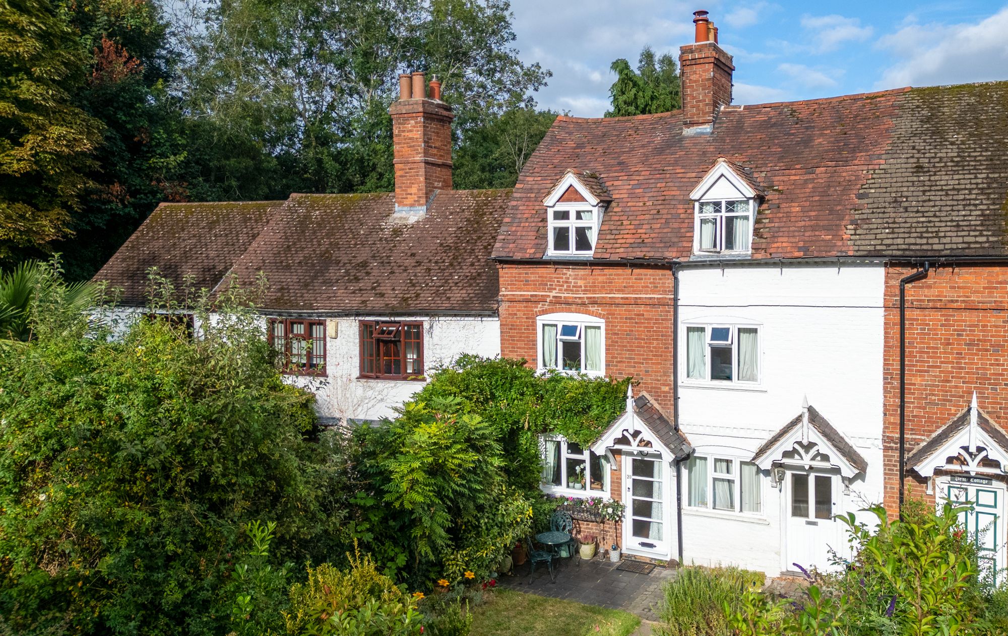 2 bed mid-terraced house for sale in Bridge Street, Kenilworth  - Property Image 1