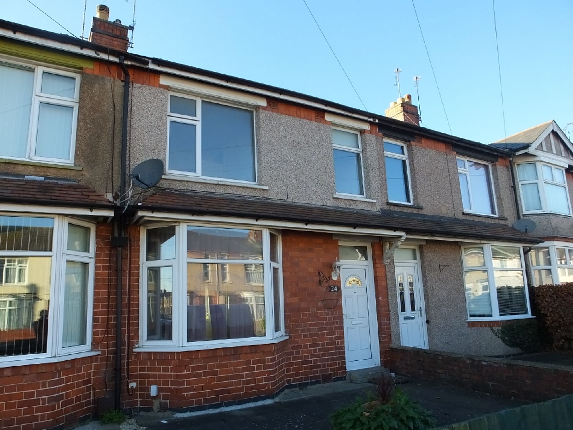 3 bed terraced house to rent in Middlecotes, Coventry - Property Image 1