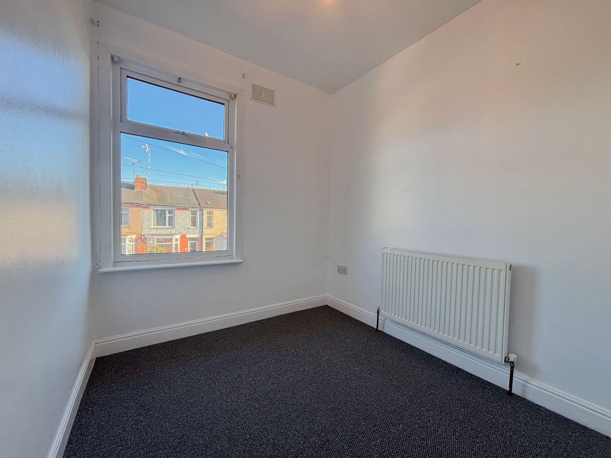 3 bed terraced house to rent in Middlecotes, Coventry  - Property Image 6