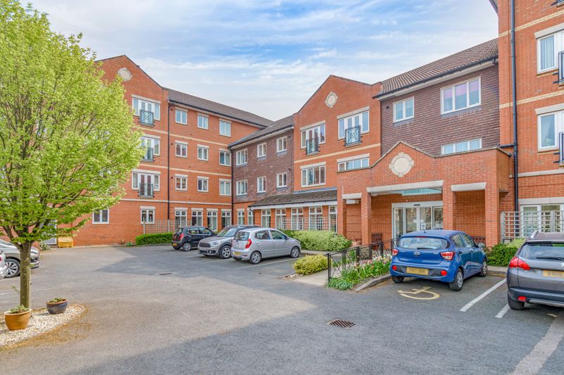 1 bed flat for sale in Brook Court, Burcot Lane,, Bromsgrove  - Property Image 1
