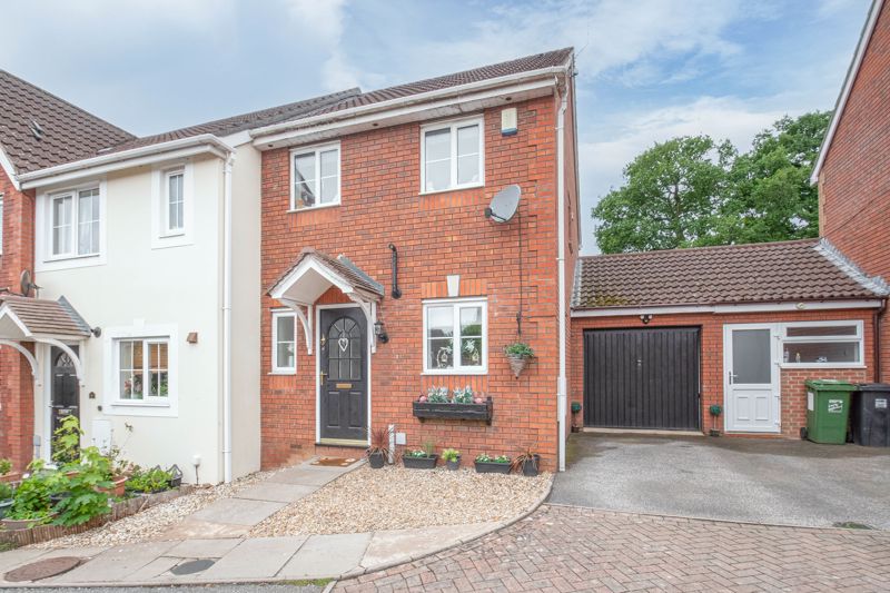 2 bed house for sale in Cleobury Close, Redditch, B97 