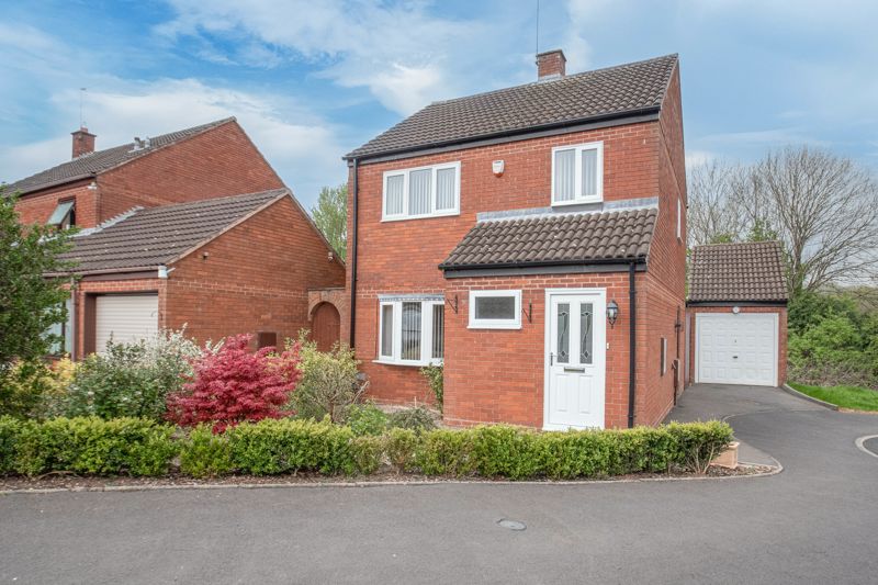 3 bed house for sale in Barlich Way, Redditch, B98 
