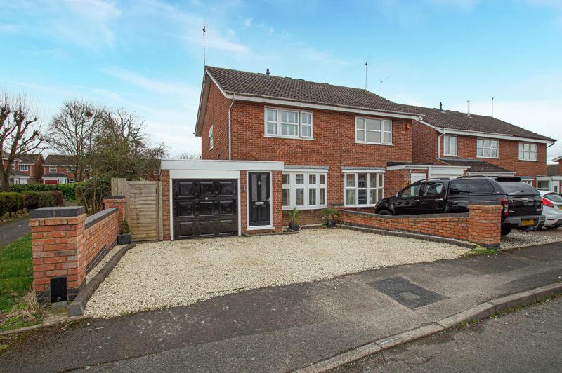 2 bed house for sale in Flaxley Close, Redditch, B98 