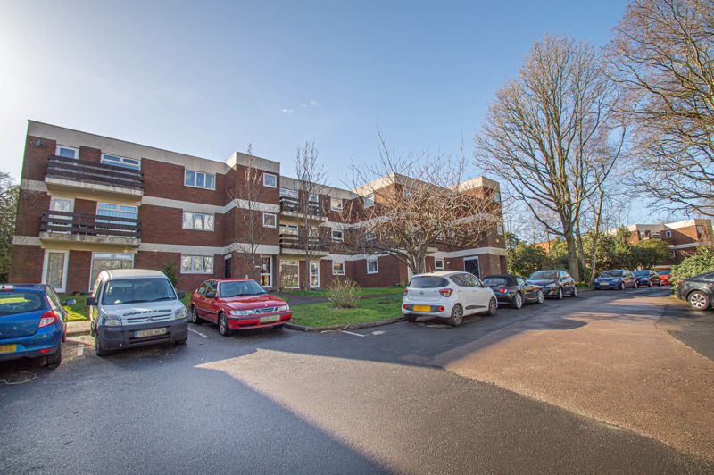 1 bed flat for sale in Southcrest Gardens, Redditch 0