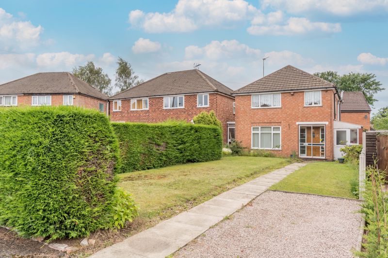 This spacious three bedroom detached house occupies a large plot in a quiet residential cul-de-sac in Rednal, close to local amenities, and is offered with no onward chain. Benefiting from off-road parking, a large front garden, a well-proportioned rear garden, and generous interior living space with ample storage throughout.
<br/><br/>In brief, the property comprises of the following: Glazed inset porch opening into welcoming entrance hallway with stairs rising to first floor landing, equipped with Stannah stairlift. Following on from the entrance hallway is a large, connected lounge/diner with canted bay window to the rear. A kitchen situated to the rear of the property also has access to understairs storage, and a brick-built lean-to storage space to the side of the property. Following the stairs from the hallway to the first floor landing, the first floor comprises of two good sized bedrooms with built-in storage, a smaller third bedroom, and a modern shower room.
To the front of the property is an extensive front garden with large hedge and a gravel driveway for one car. A brick-built lean-to with uPVC doors allows passage from the front garden to the rear without passing though the interior living space. The rear garden benefits from a raised block paved patio, lawn, greenhouse and shed.
<br/><br/>Whilst situated on a quiet residential cul-de-sac, the property benefits from proximity to local shops and amenities at the foot of the road. Nearby Longbridge town centre provides additional shopping opportunities, and Rubery Great Park provides multiple entertainment options nearby too. The property is also conveniently positioned for travel via road to Birmingham city centre, the M5 and M42 motorways, and beyond. Several well-regarded primary and secondary schools are also located nearby.
<br/><br/>