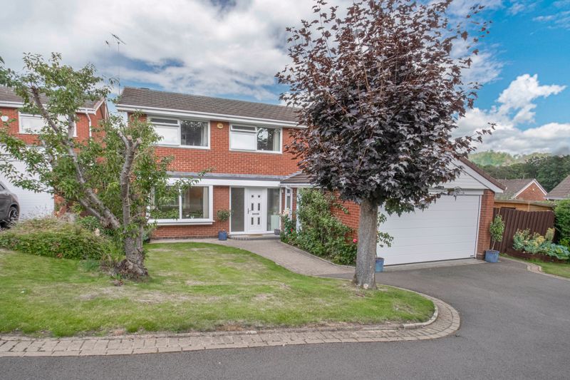 <br/><br/><p>A beautifully presented four-double bedroom detached family home, placed on an enviable corner plot in a cul-de-sac location in the popular residential area of Southcrest, Redditch.</p><p>The ground floor accommodation comprises: Welcoming entrance hallway with a feature staircase rising to the first floor, fitted kitchen providing an integrated fridge, freezer, washing machine, and dishwasher, with space for a freestanding range cooker, separate dining room with sliding doors leading to the rear garden, generously sized lounge with a feature fireplace and dual aspect windows, study room and a guest WC/cloakroom.</p><p>The first floor landing establishes: Master bedroom with space for wardrobes and a larger than average en-suite bathroom providing a freestanding bath, separate corner shower, sink and WC, double bedroom two with fitted wardrobes, double bedrooms three and four with space for wardrobes and a view to the rear garden, and the family bathroom providing a bath with overhead shower, sink and WC.</p><p>Outside to the rear is a patio area perfect for garden furniture/entertaining, an extensive well-maintained lawn and a decked area perfect for further outdoor seating. To the front of the property is a private driveway providing ample off-road parking, access to the double garage and side gate access to the rear garden. <br/><br/>Well situated in a pleasant position of Southcrest, the property is ideal for local wooded walks, well-regarded local schools, shops and supermarkets. Redditch Town Centre is a short ride away boasting an assortment of further amenities including shops, restaurants, bars and cinema, along with the local bus and railway stations. Motorway networks are easily accessible (M42 and M5).</p>