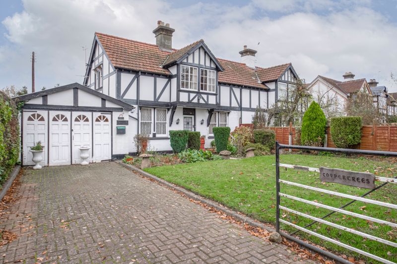 2 bed cottage for sale in Middletown Lane, Studley, B80 