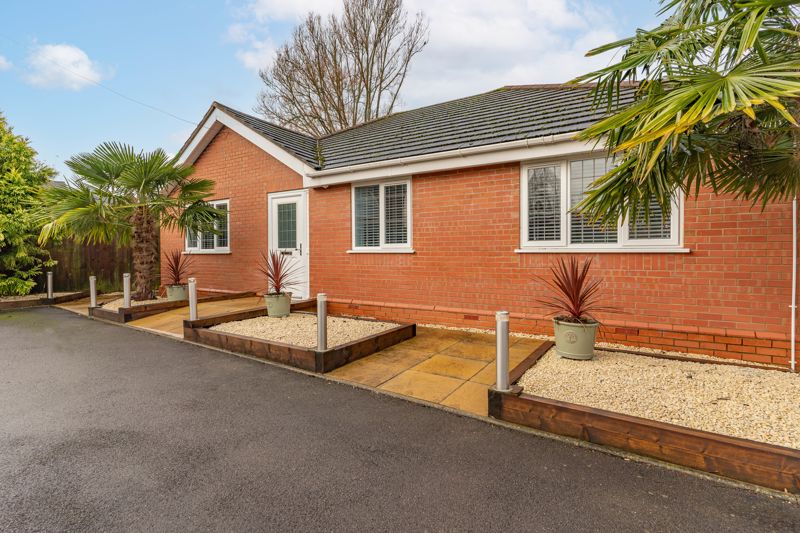 3 bed bungalow for sale in South Road, Stourbridge, DY8 