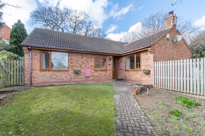 3 bed bungalow for sale in Towbury Close, Redditch, B98 