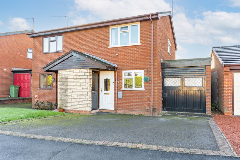 2 bed house for sale in Sweetbrier Drive, Stourbridge, DY8 