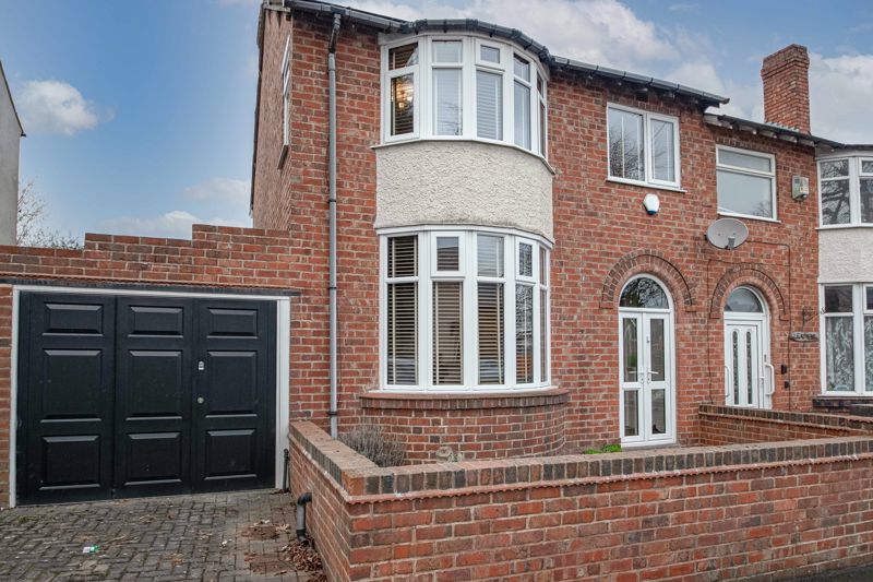 3 bed house for sale in Moat Road, Oldbury, B68 