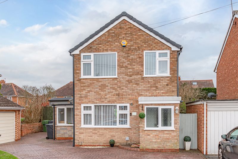 3 bed house for sale in Moorfield Drive, Bromsgrove, B61 