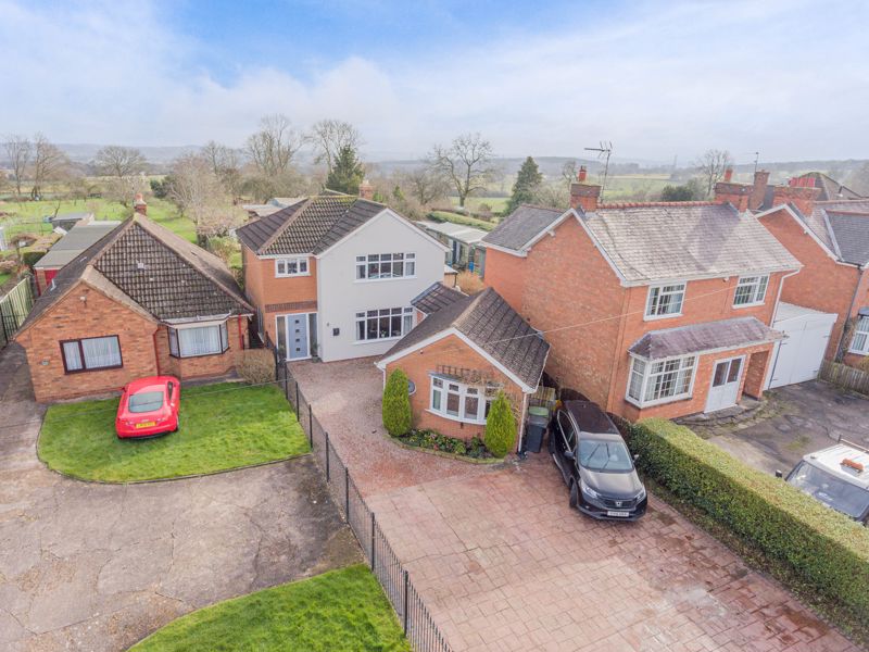 5 bed  for sale in Evesham Road, Redditch, B96 