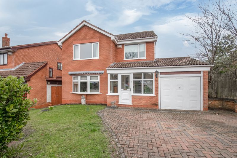 4 bed house for sale in Grazing Lane, Redditch, B97 