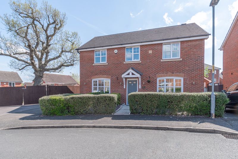 4 bed house for sale in Wheatcroft Close, Redditch 0