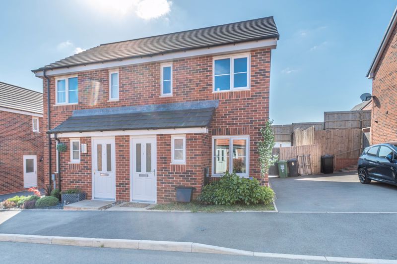 2 bed house for sale in Midhope Street, Redditch, B97 