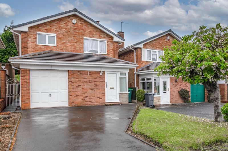 3 bed house for sale in St. Giles Close, Rowley Regis, B65 