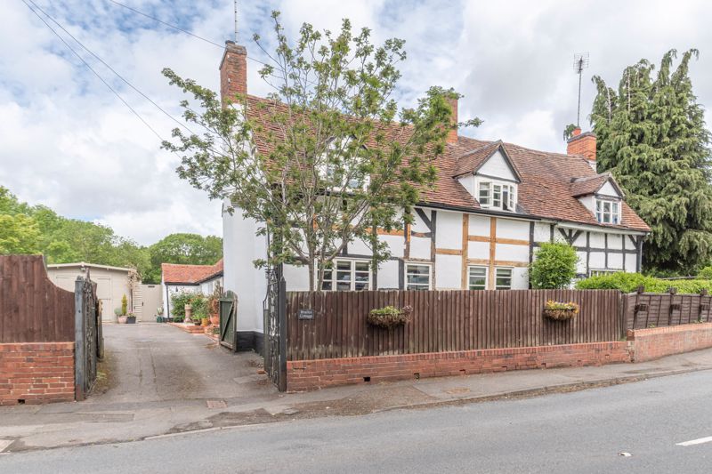 3 bed cottage for sale in Beoley Lane, Redditch, B98 