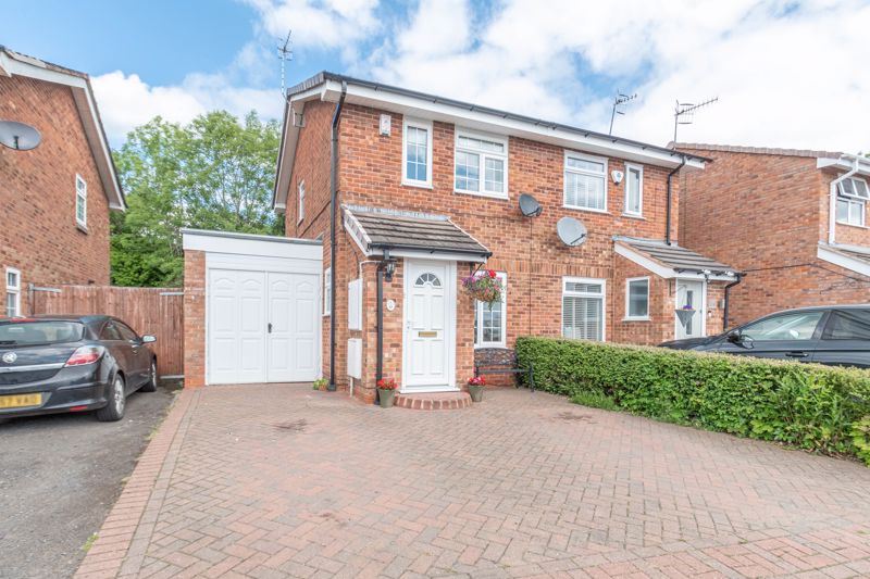 2 bed house for sale in Kingscote Close, Redditch, B98 