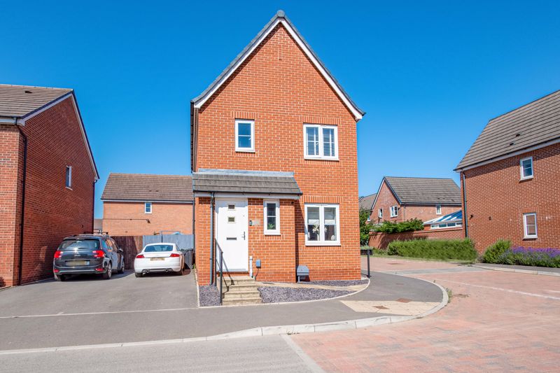3 bed  for sale in East Works Drive, Birmingham, B45 