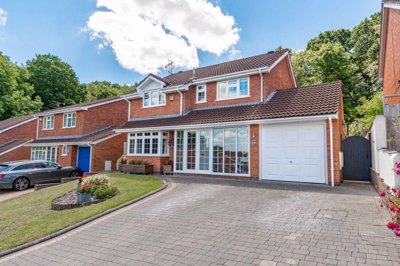 4 bed house for sale in Lineholt Close, Redditch, B98 