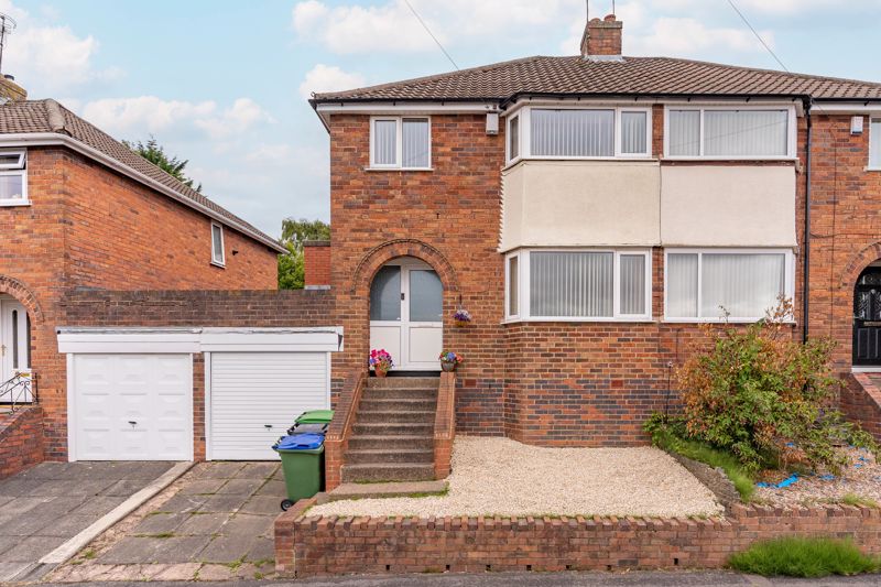 3 bed  for sale in Conway Avenue, Oldbury, B68 