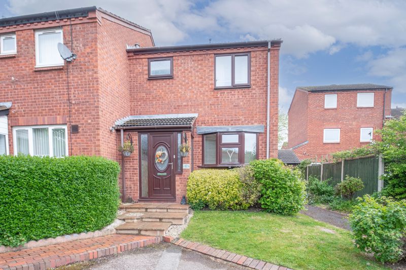 3 bed house to rent in Upper Field Close, Redditch, B98 